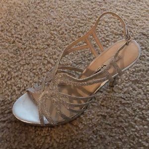 Sparkly heels, size 9, fits wider set feet